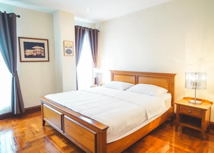 Chezmoi Sukhumvit 26 Private Executive 444 *